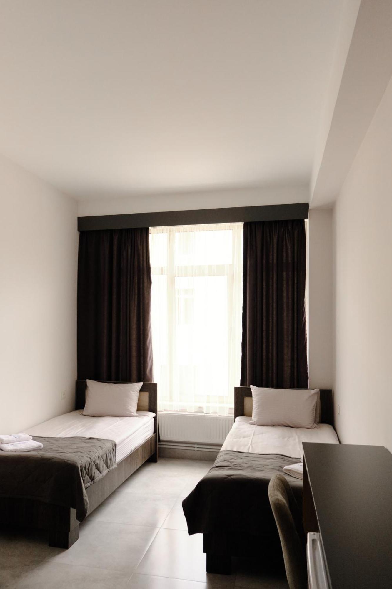 Loft Family Hotel Иджеван Экстерьер фото