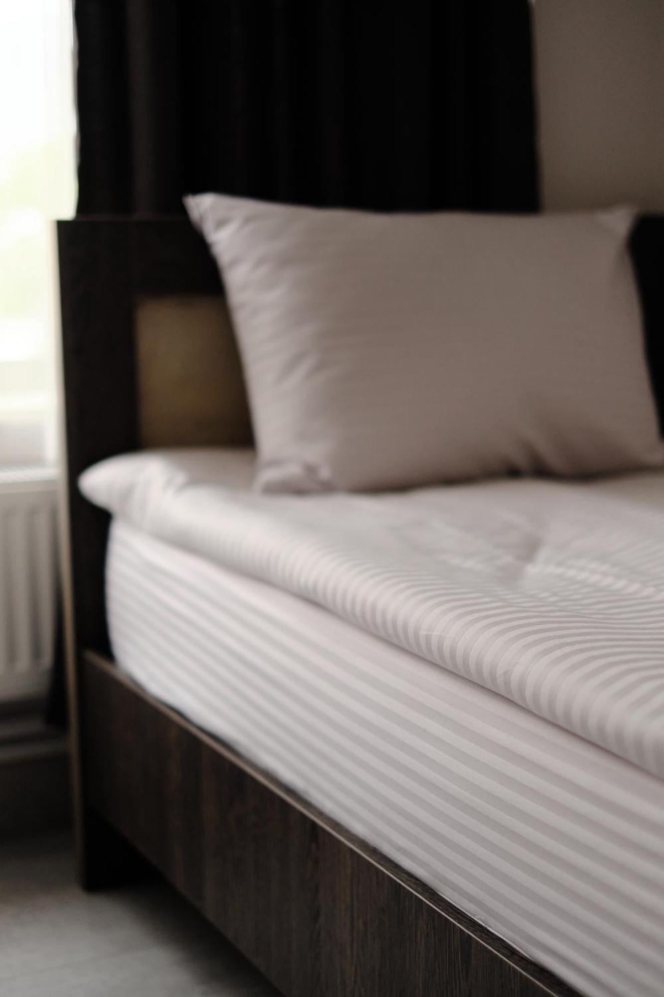 Loft Family Hotel Иджеван Экстерьер фото