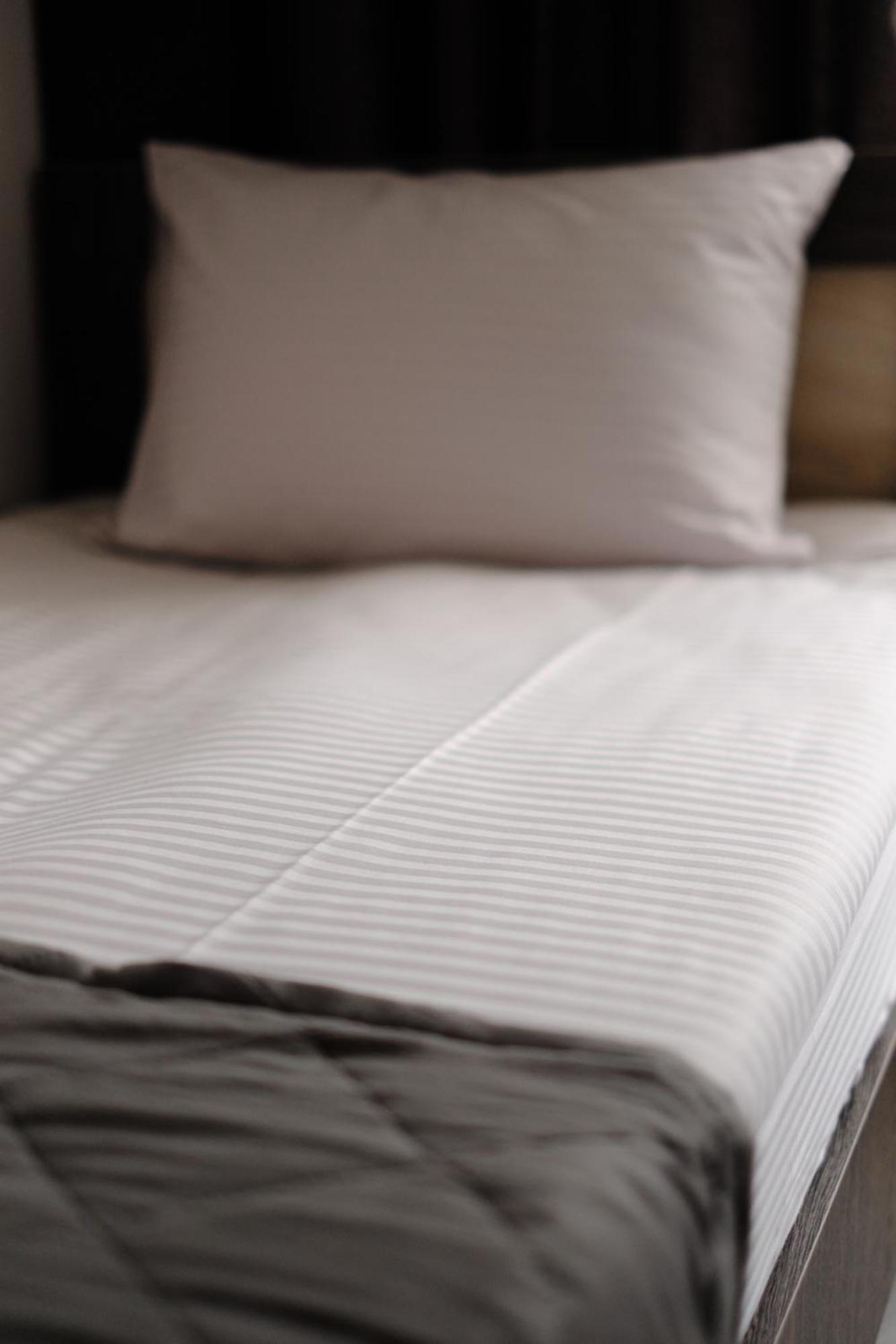 Loft Family Hotel Иджеван Экстерьер фото