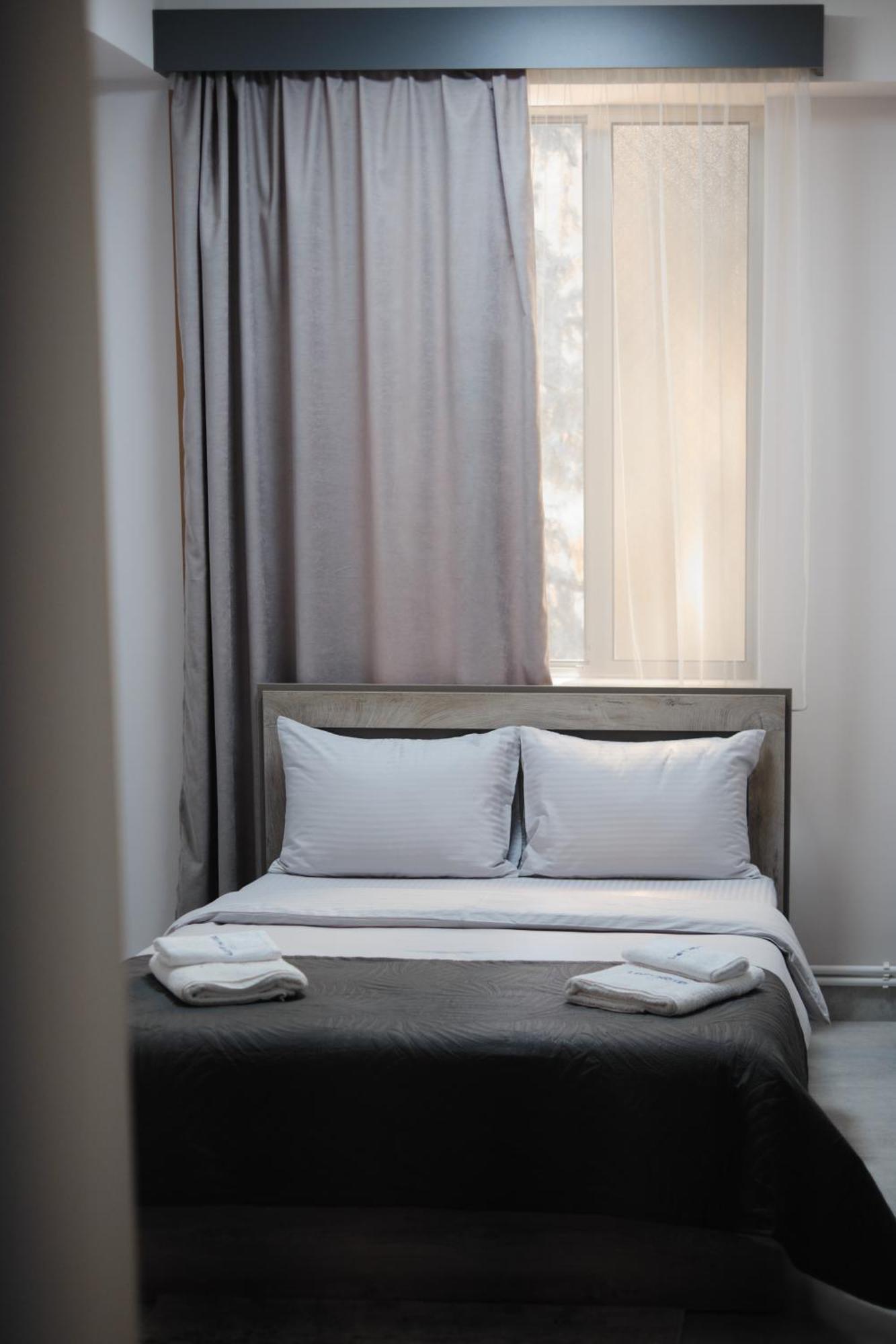 Loft Family Hotel Иджеван Экстерьер фото