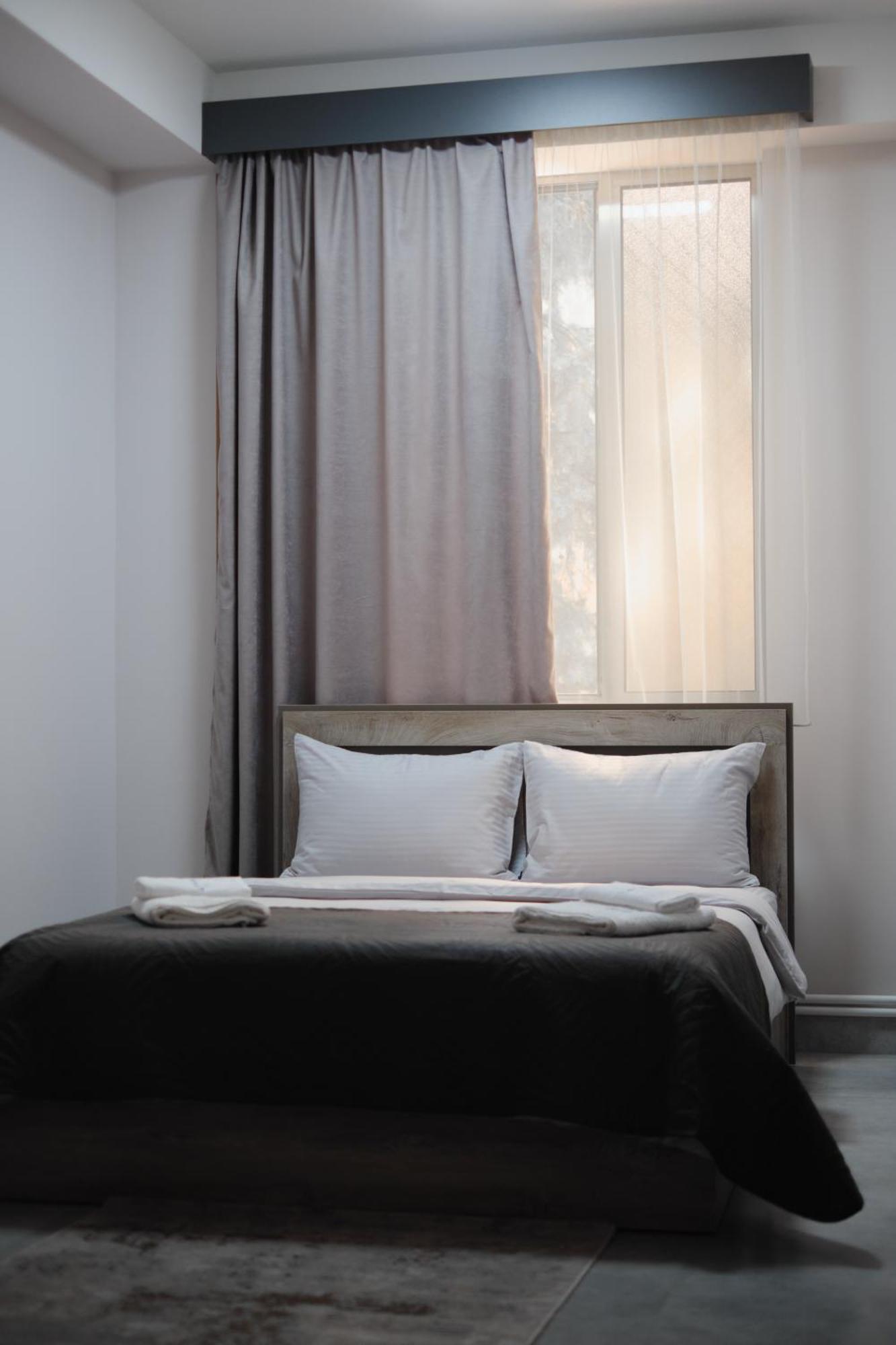 Loft Family Hotel Иджеван Экстерьер фото
